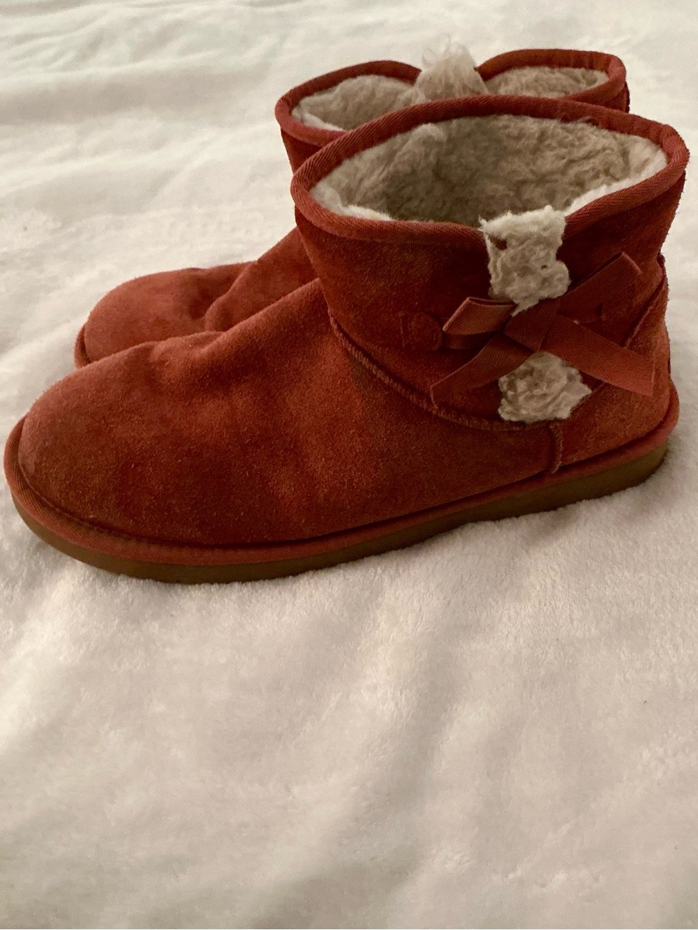UGG Koolaburra Suede Ankle Boots Red Sand with Bow Size 10 / 41